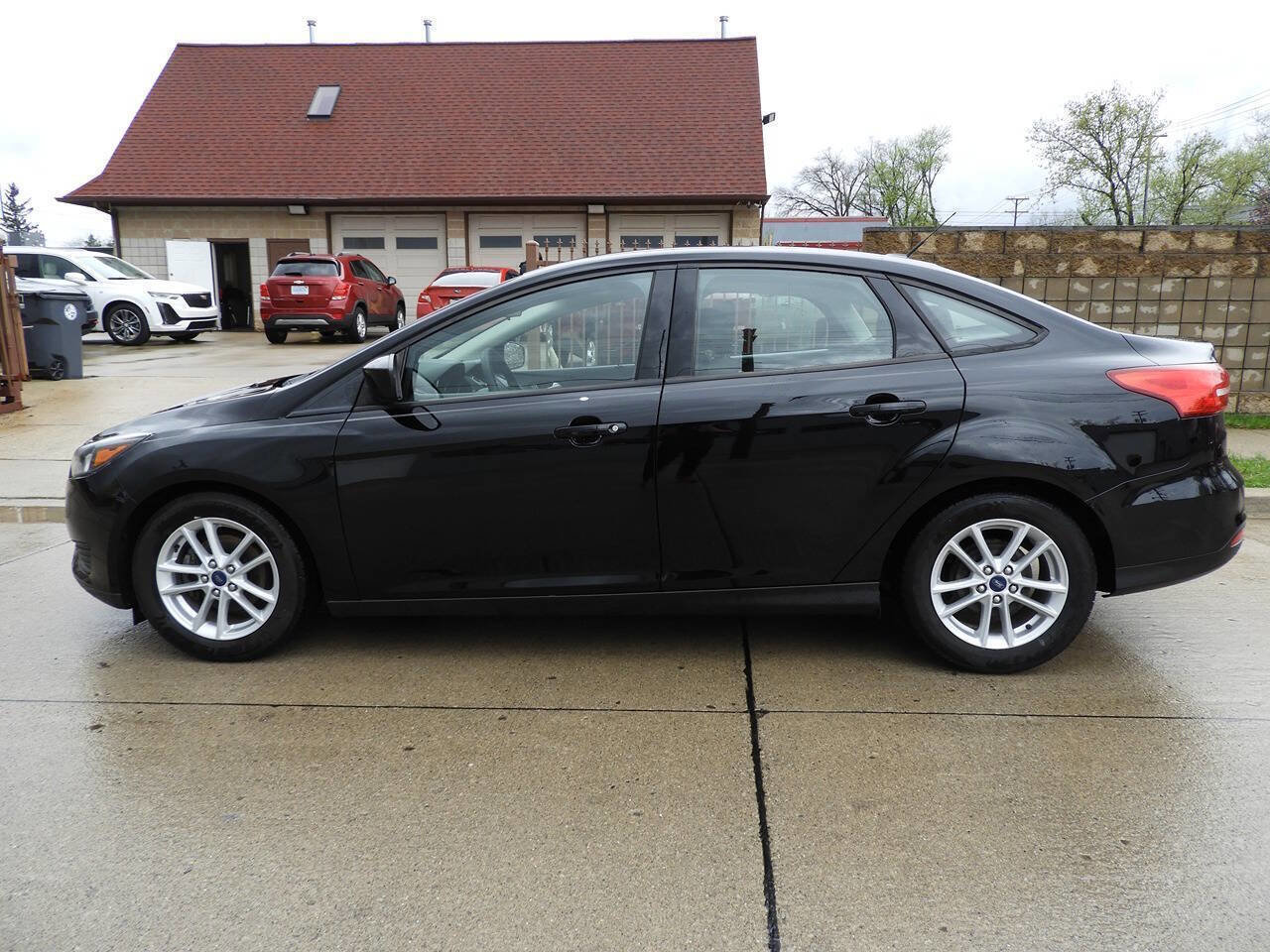 Used 2018 Ford Focus SE image 5