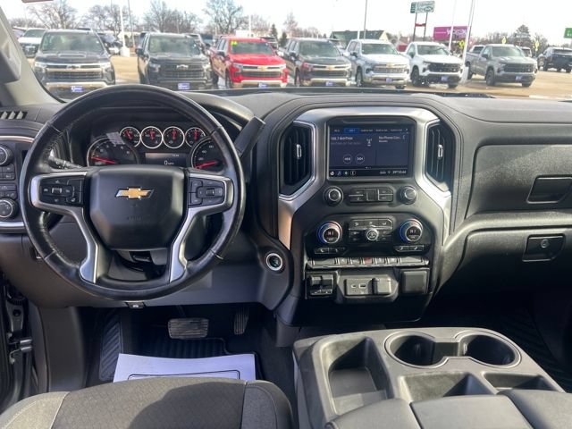 Used 2021 Chevrolet Silverado 1500 LT AWD/4WD image 21