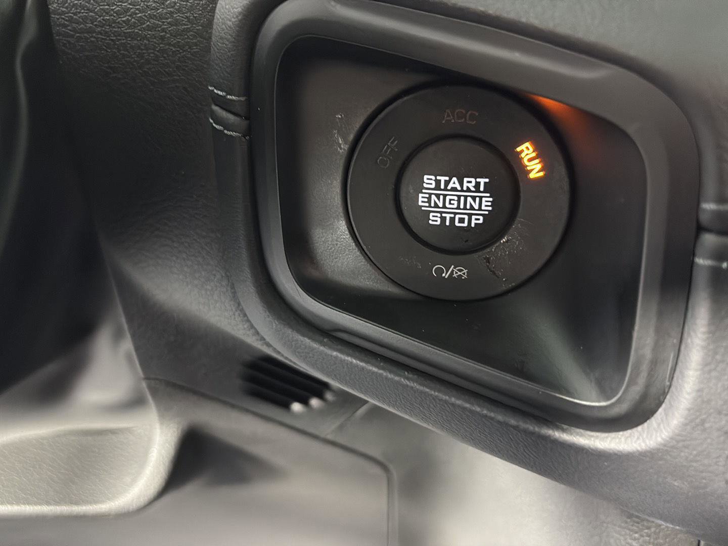 Used 2024 Jeep Wrangler Sahara w/ Technology Group image 29