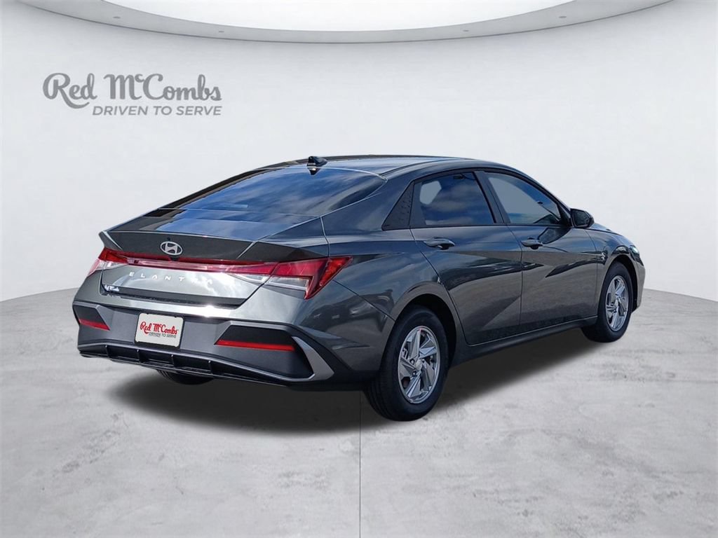 New 2026 Hyundai Elantra SE FWD image 5