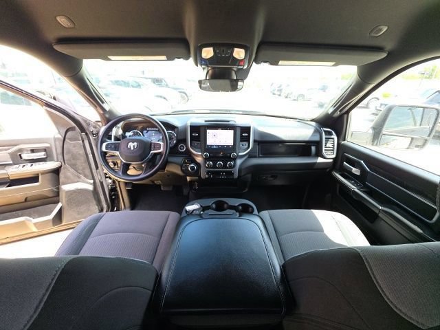 Used 2024 RAM 2500 Big Horn w/ Safety Group AWD/4WD image 27