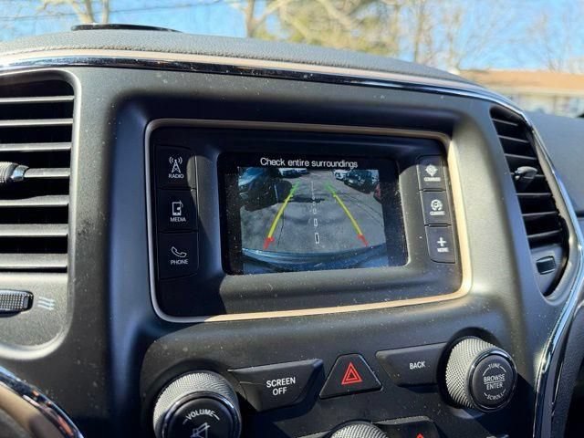 Used 2015 Jeep Grand Cherokee Limited AWD/4WD image 27