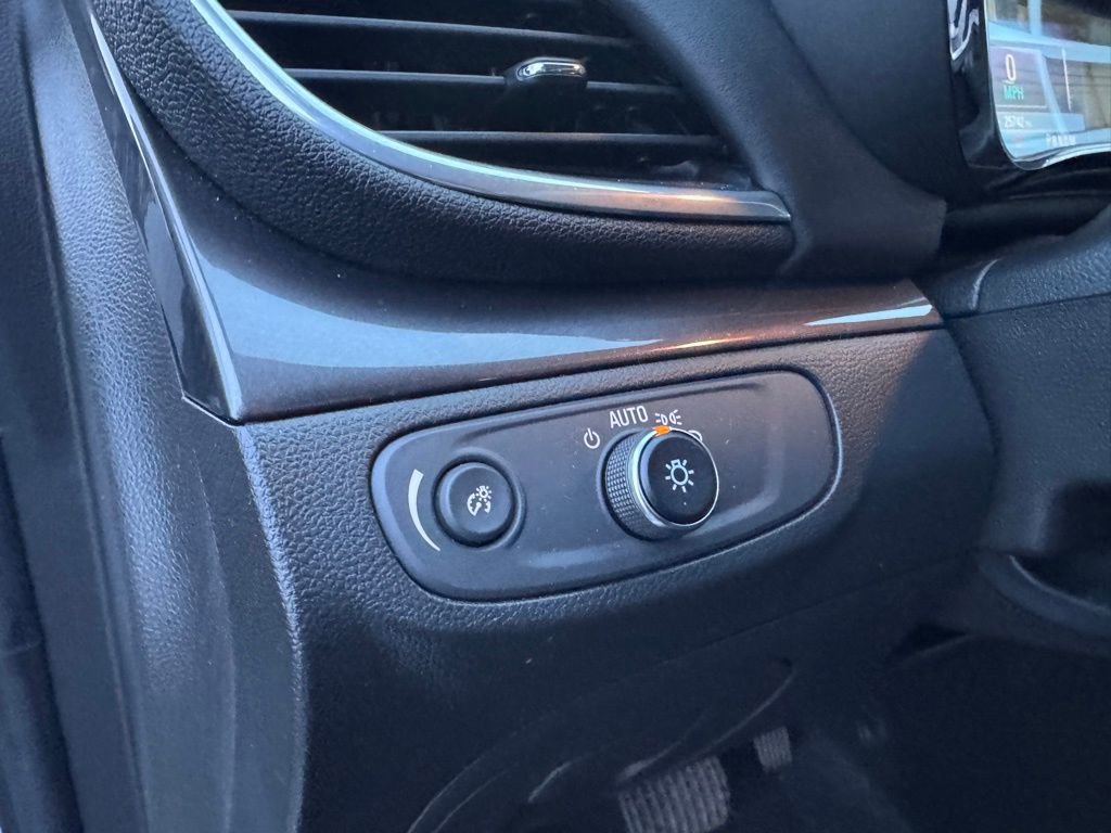 Used 2022 Buick Encore Preferred w/ Safety Package image 14