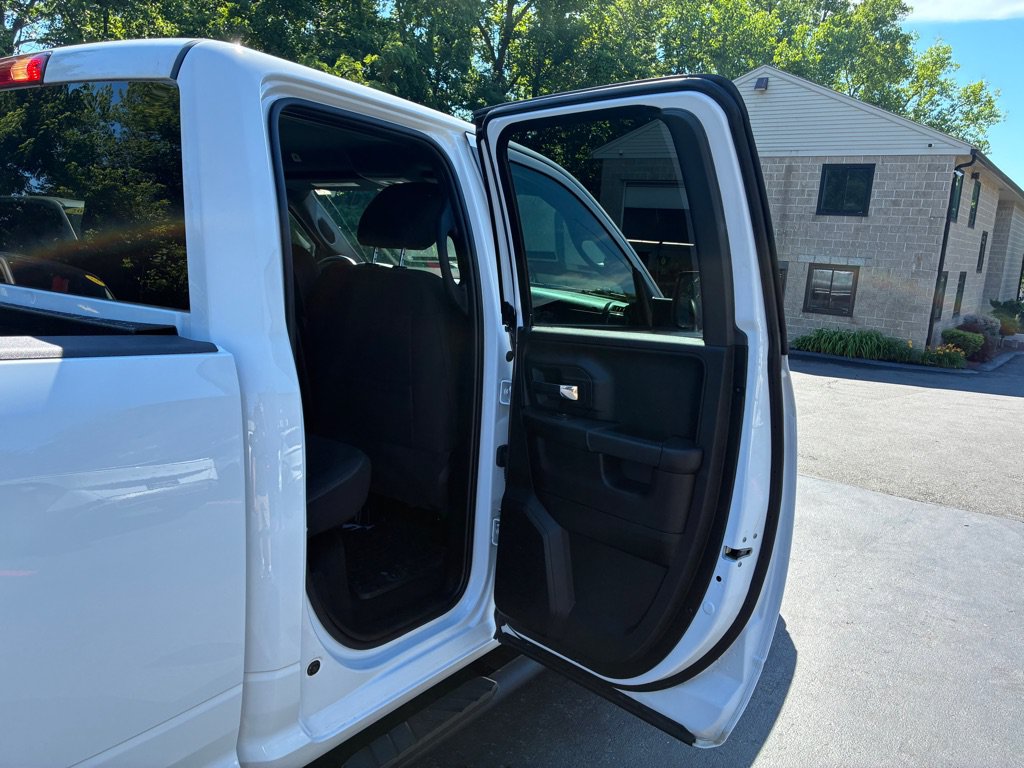 Used 2023 RAM 1500 Classic Warlock w/ Trailer Tow Group AWD/4WD image 19