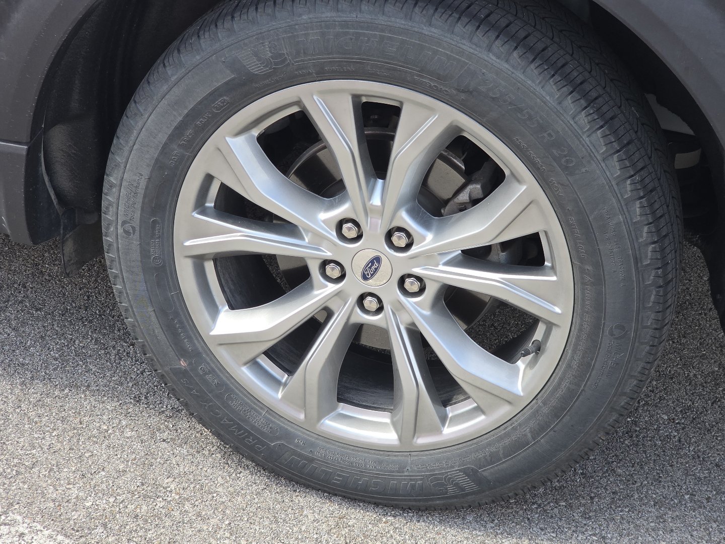 Used 2021 Ford Explorer Limited w/ Equipment Group 301A AWD/4WD image 13