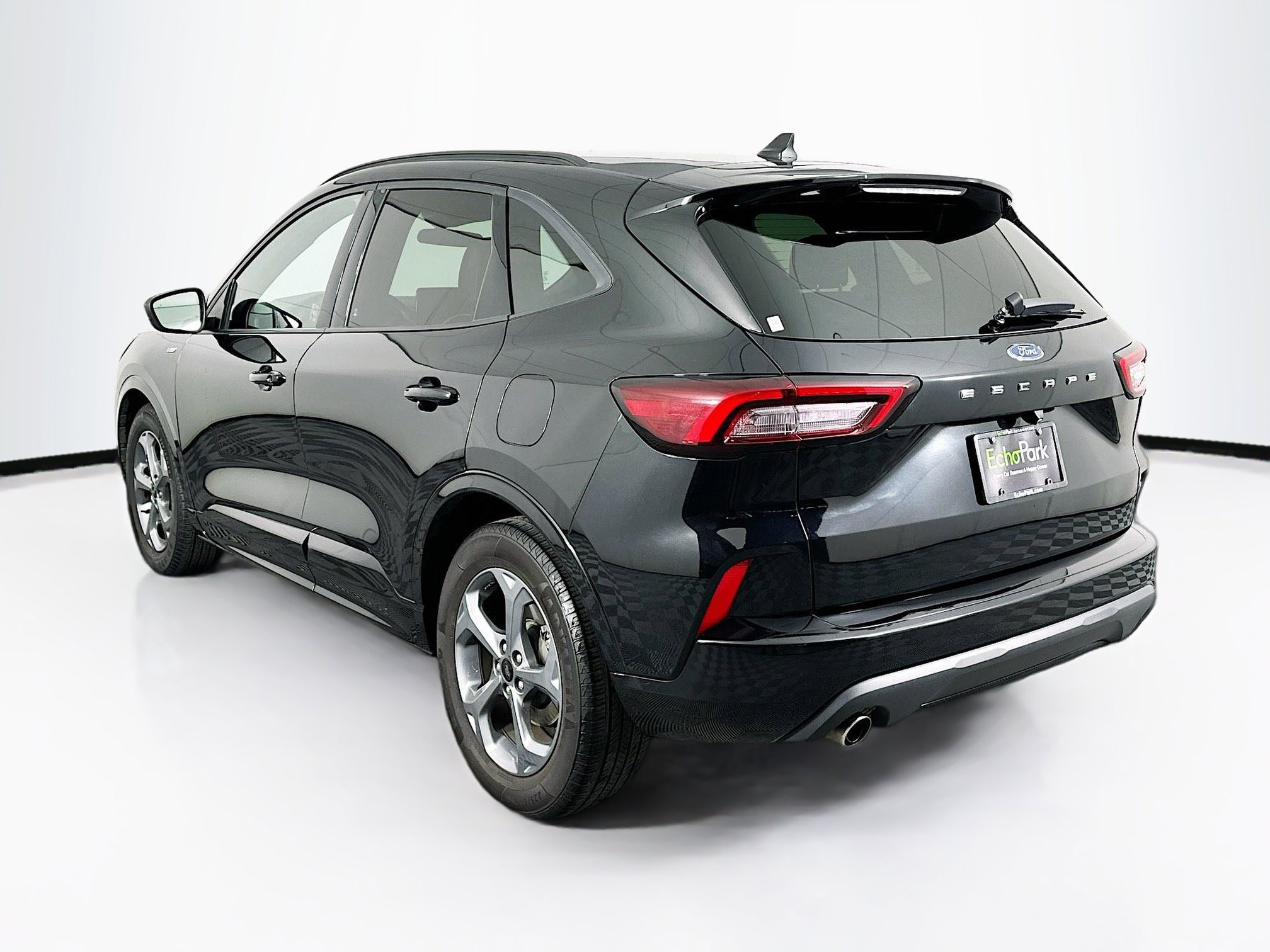 Used 2024 Ford Escape ST-Line image 5