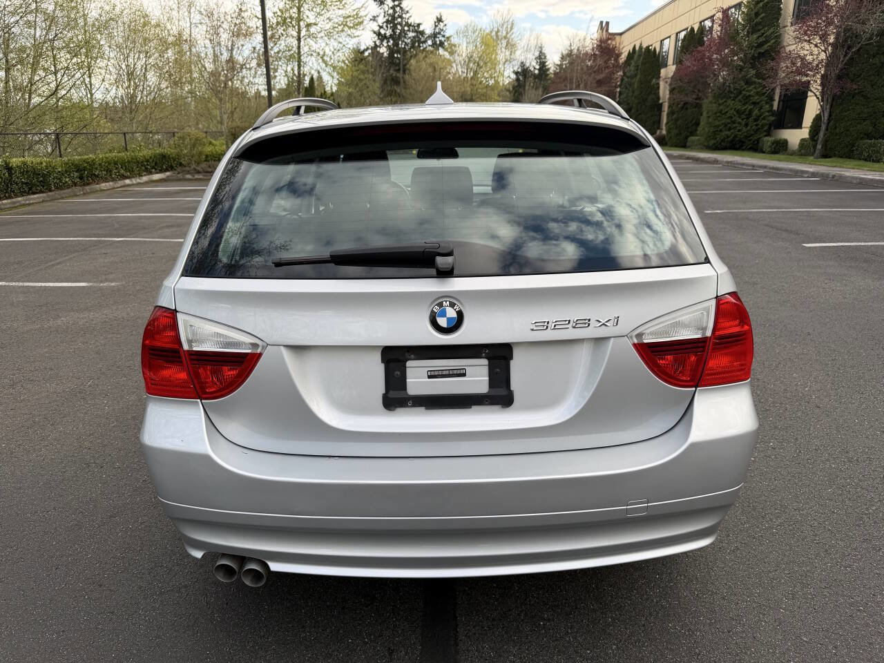 Used 2007 BMW 328xi Wagon AWD/4WD image 6