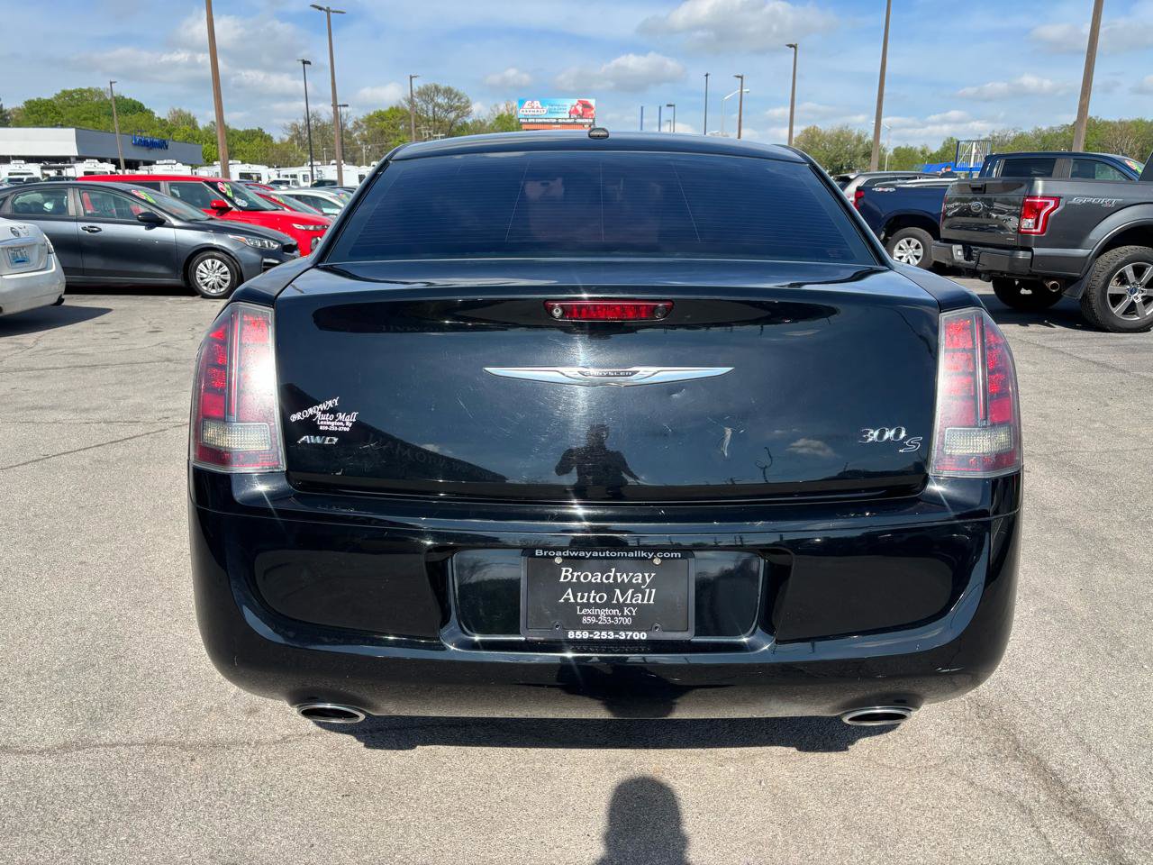 Used 2014 Chrysler 300 S image 4