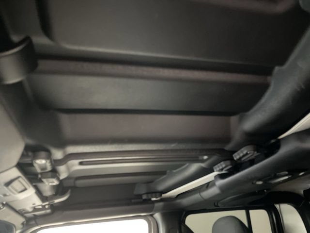Used 2023 Jeep Gladiator Sport AWD/4WD image 22