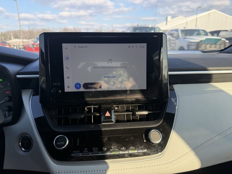 Used 2024 Toyota Corolla SE image 12