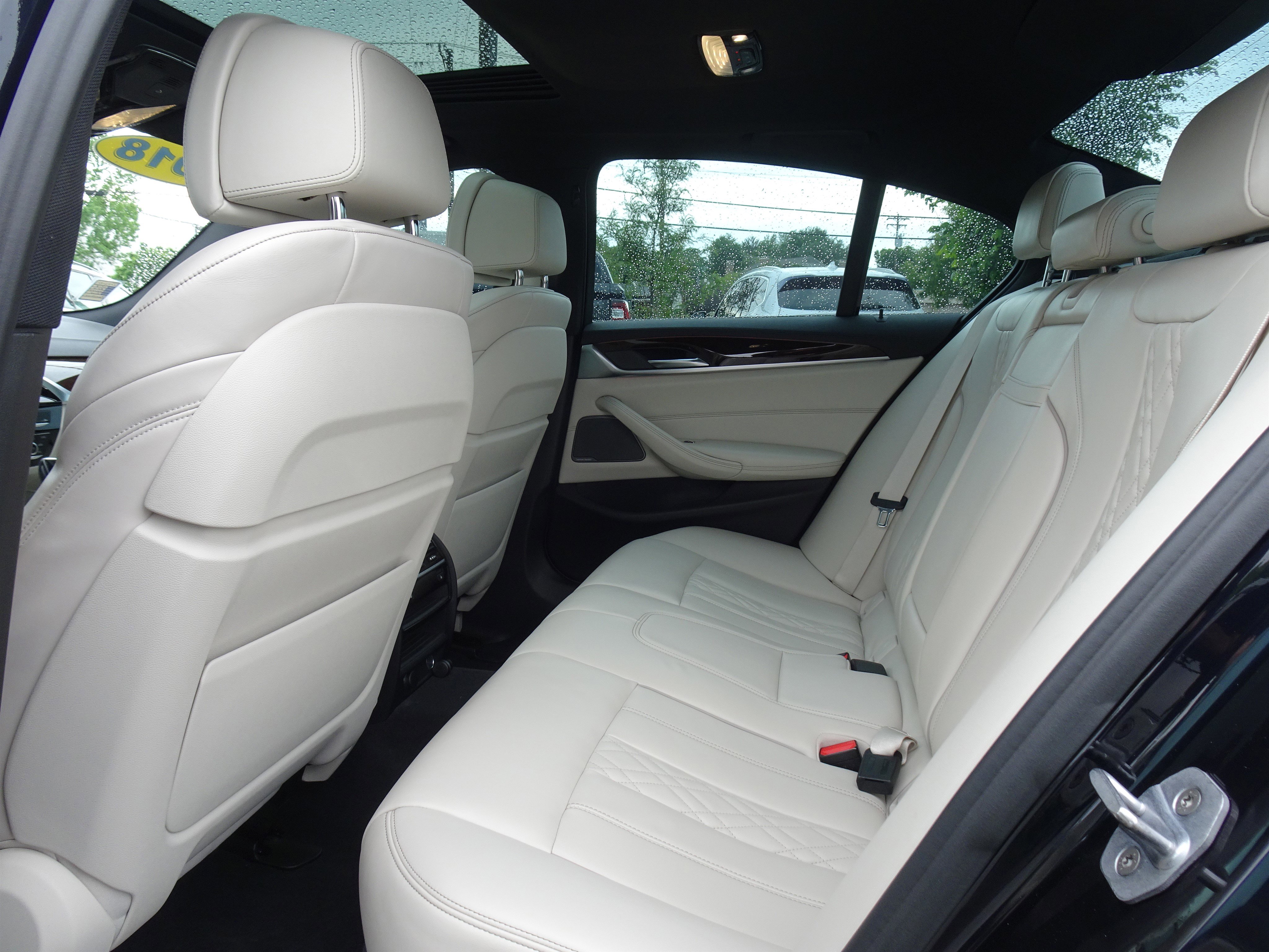 Used 2018 BMW M550i xDrive AWD/4WD image 11
