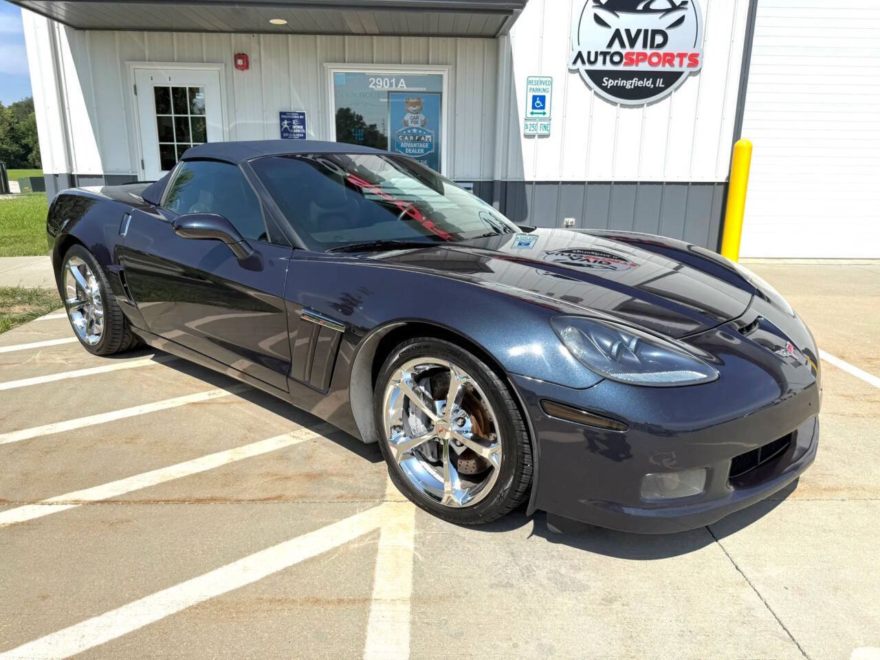 Used 2013 Chevrolet Corvette Grand Sport w/ 3LT Preferred Equipment Group RWD image 19