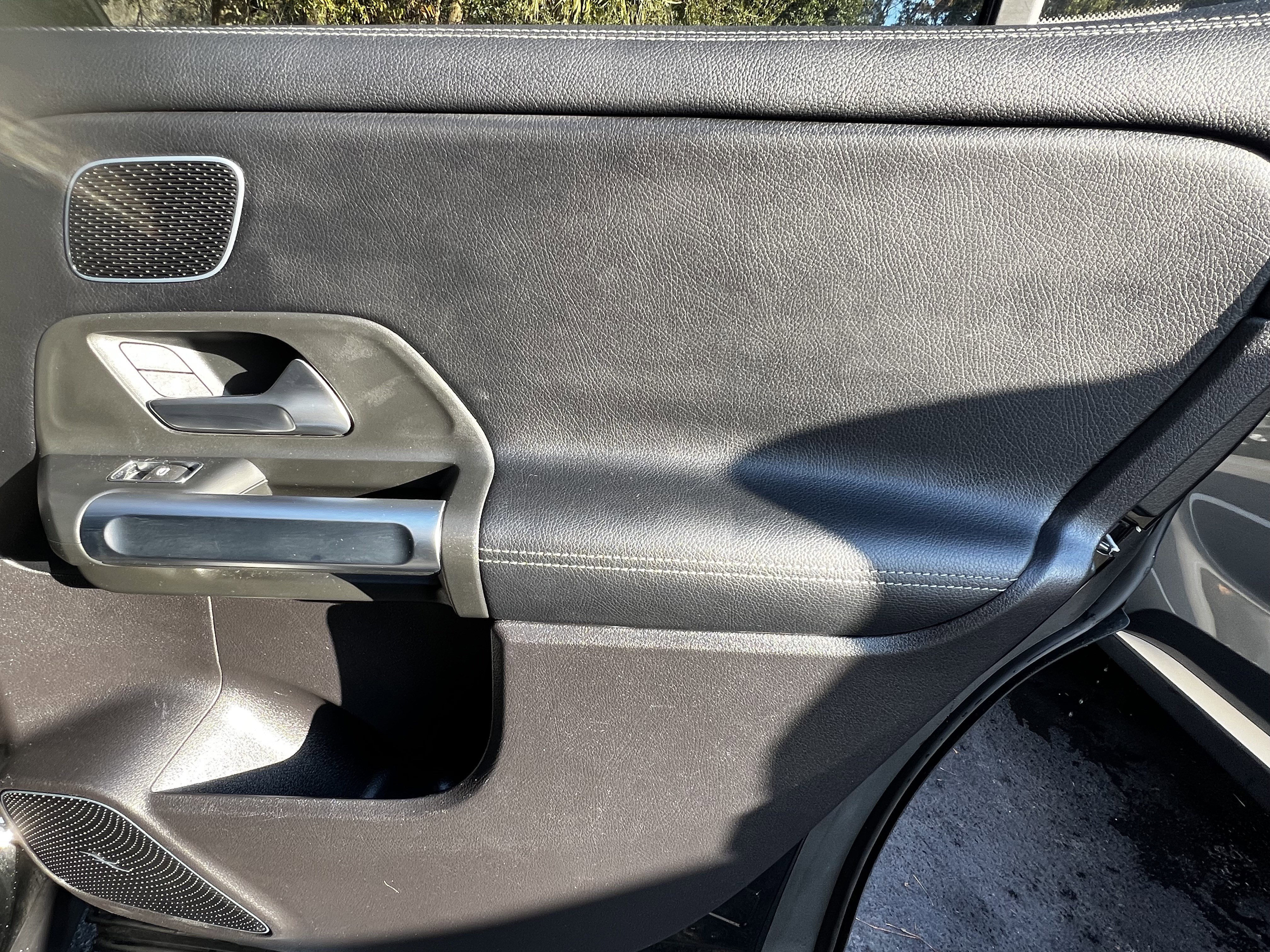 Used 2021 Mercedes-Benz GLB 250 image 40