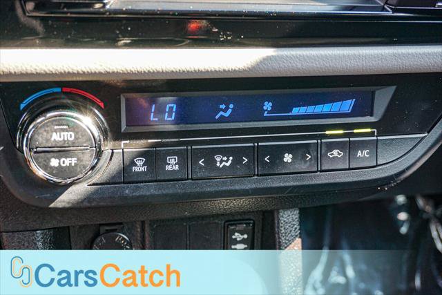Used 2015 Toyota Corolla LE FWD image 28