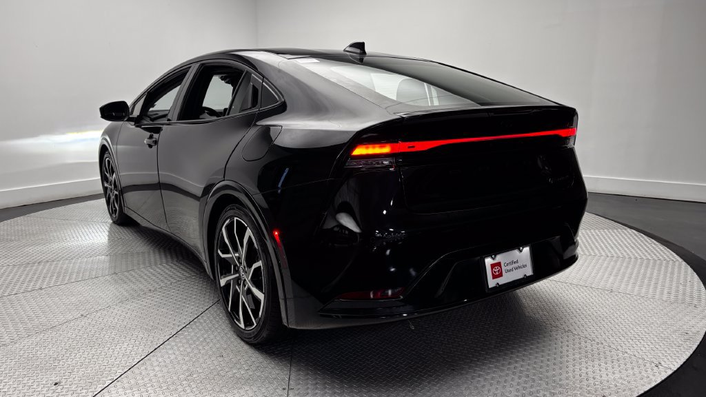 Certified 2023 Toyota Prius Prime FWD image 32