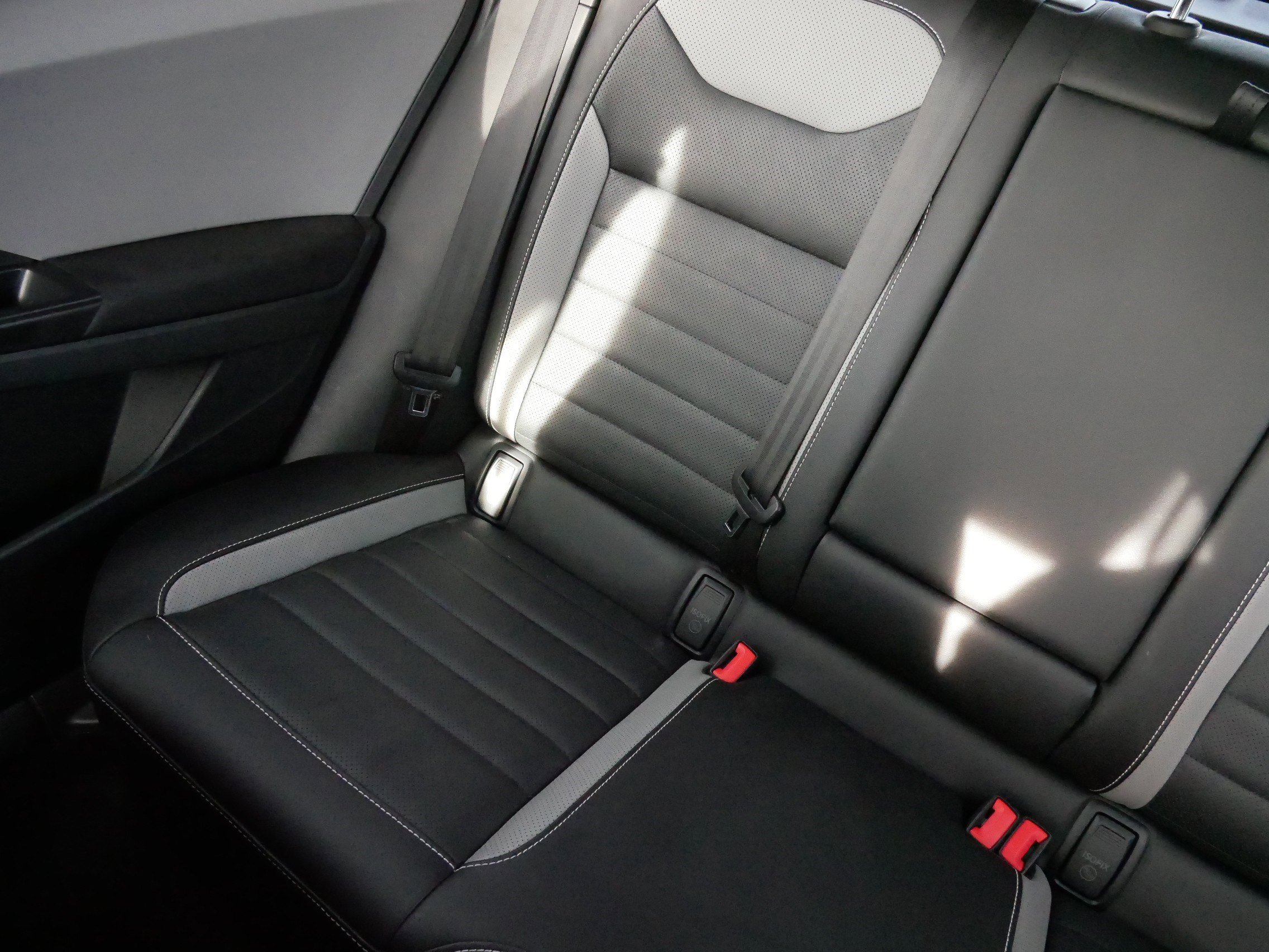 Certified 2023 Volkswagen Taos SEL image 12