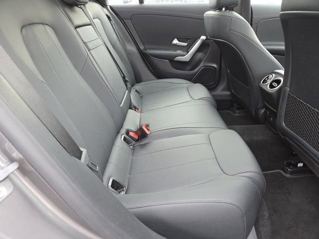 Used 2025 Mercedes-Benz CLA 250 4MATIC image 25