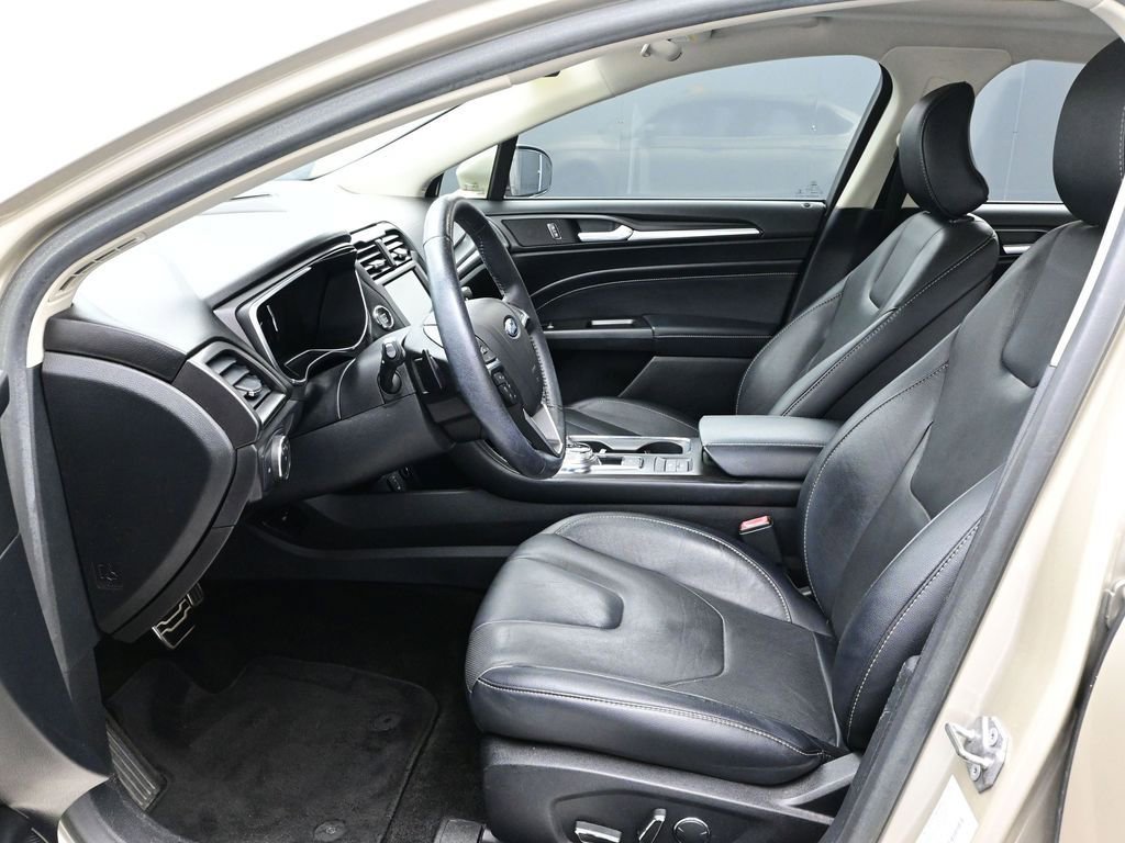Used 2017 Ford Fusion Titanium image 13