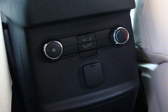 Used 2016 Ford Explorer XLT w/ Equipment Group 201A FWD image 24