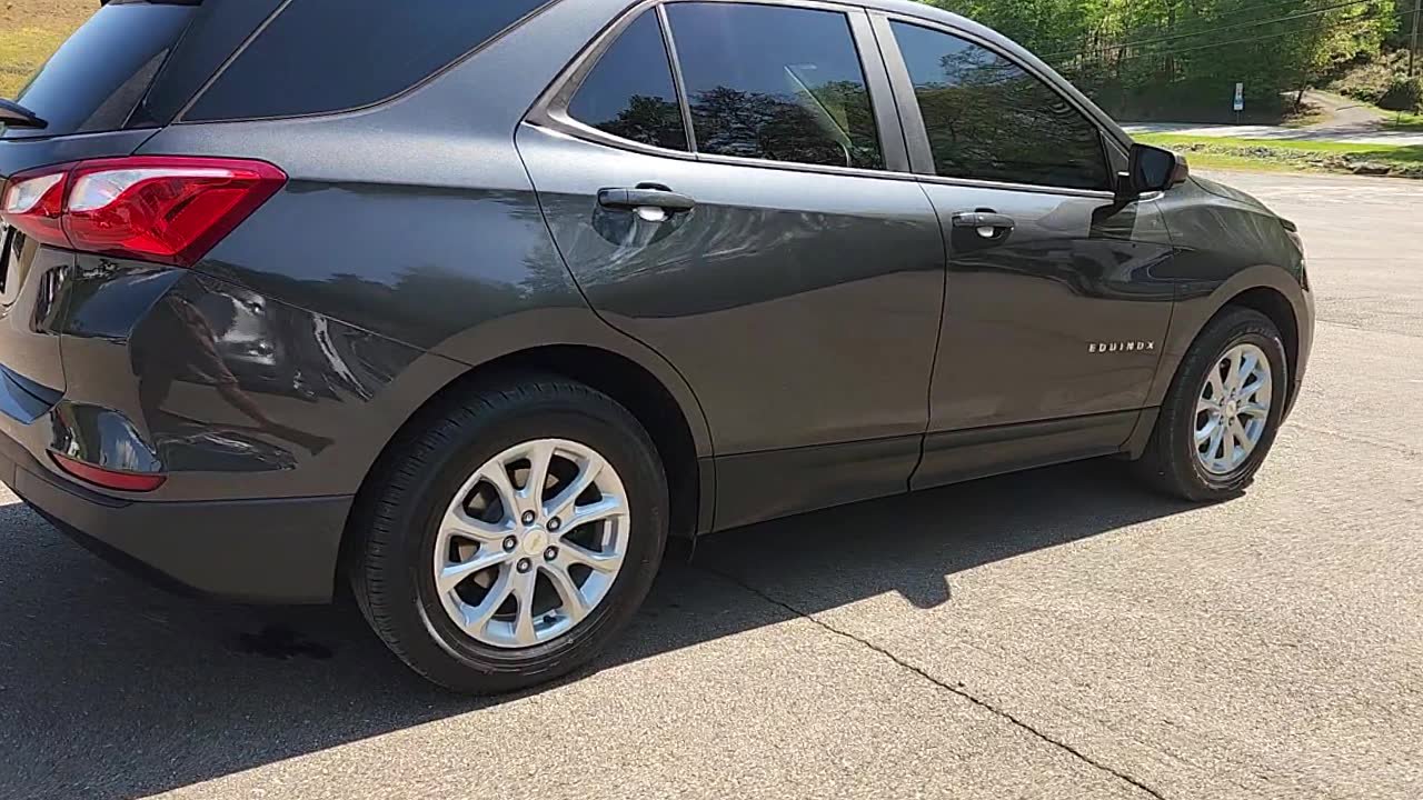Used 2021 Chevrolet Equinox LS w/ LS Convenience Package FWD image 8