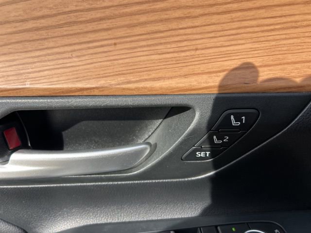 Used 2024 Toyota Grand Highlander AWD Hybrid image 17