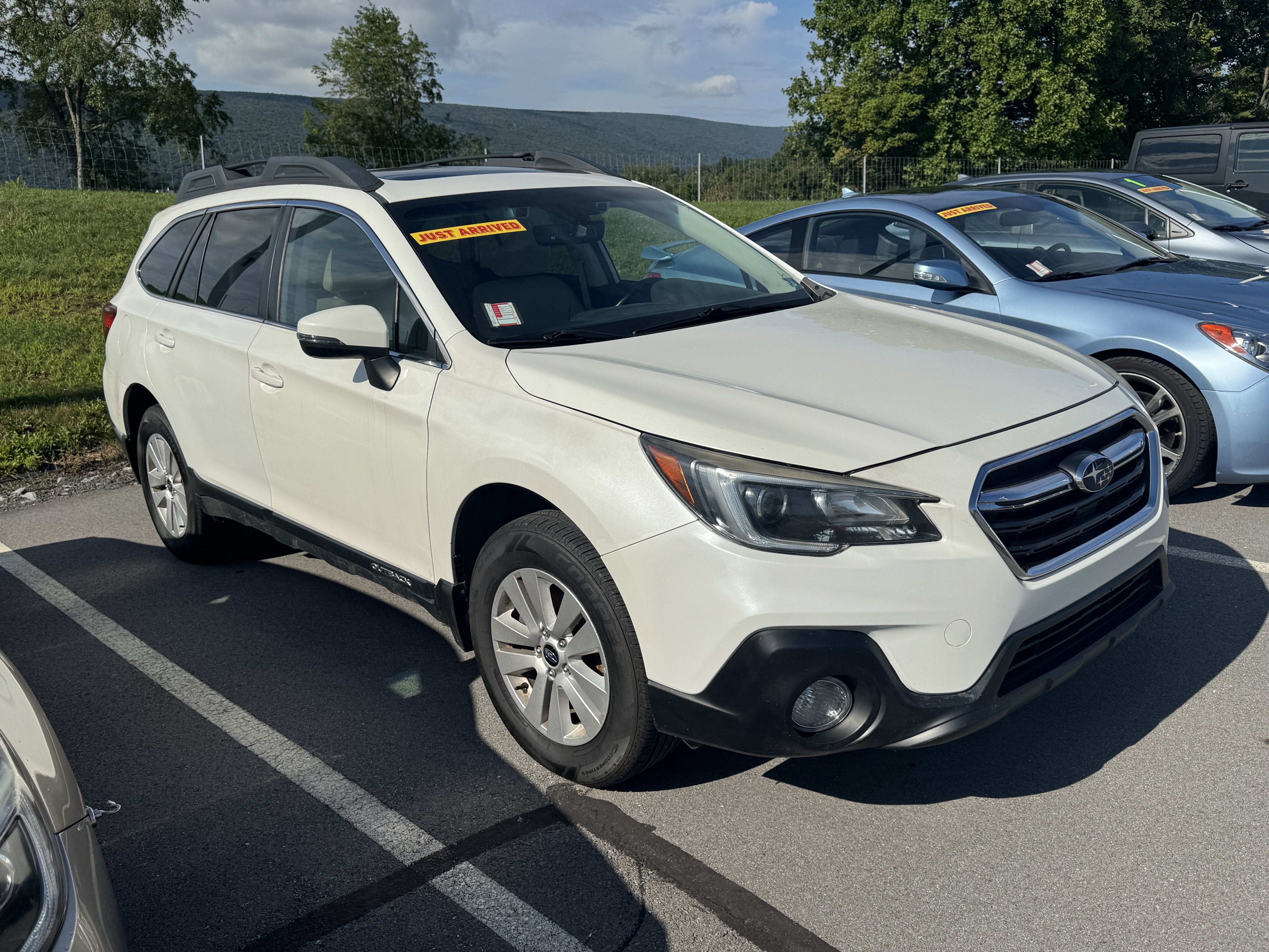 Used 2019 Subaru Outback 2.5i Premium w/ Popular Package #2