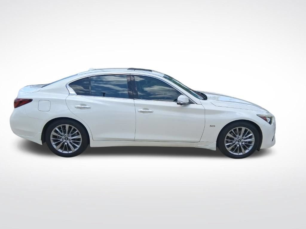 Used 2019 INFINITI Q50 Luxe w/ Essential Package (3.0T Luxe) RWD image 6