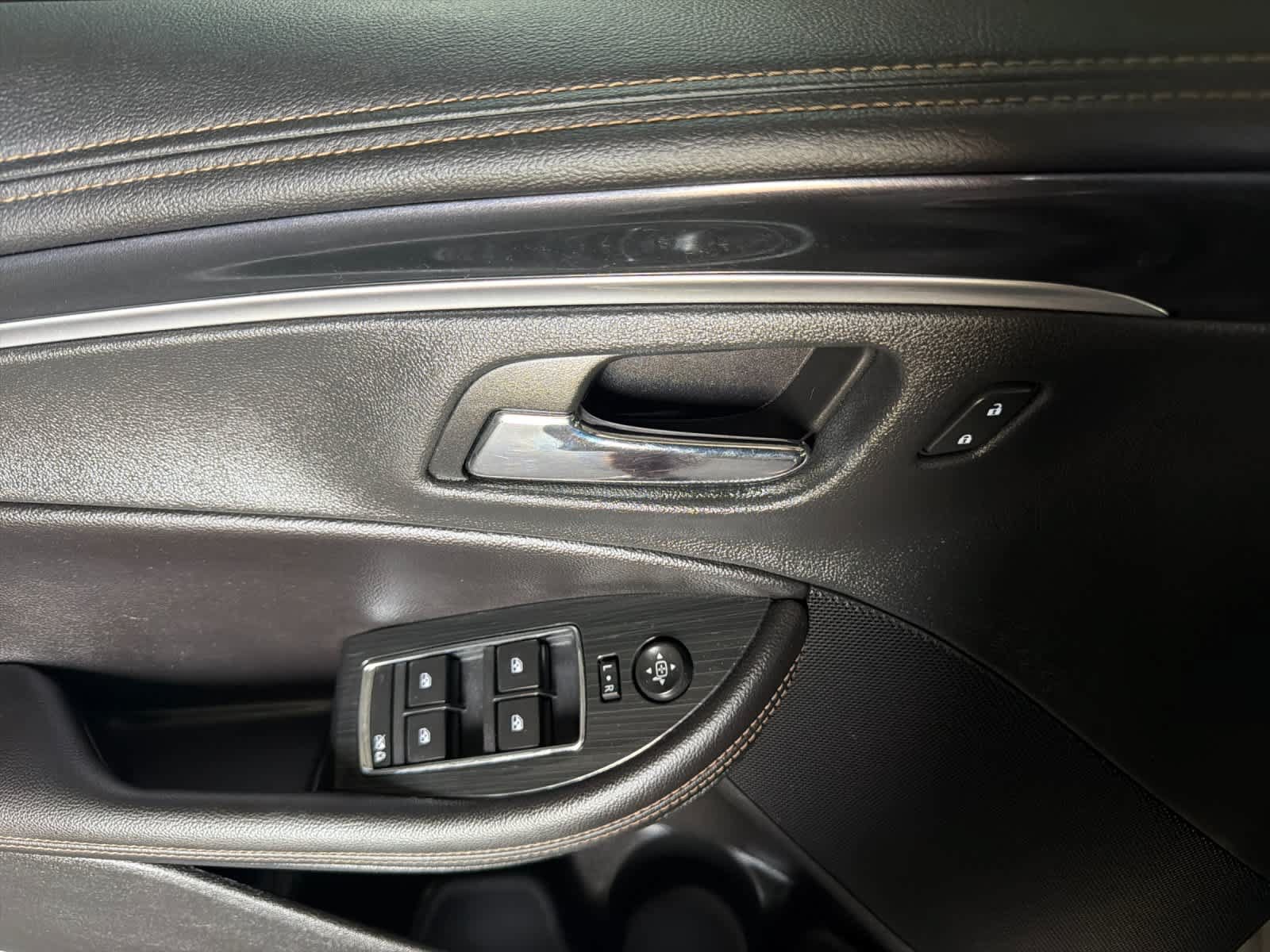 Used 2019 Chevrolet Impala LT FWD image 12