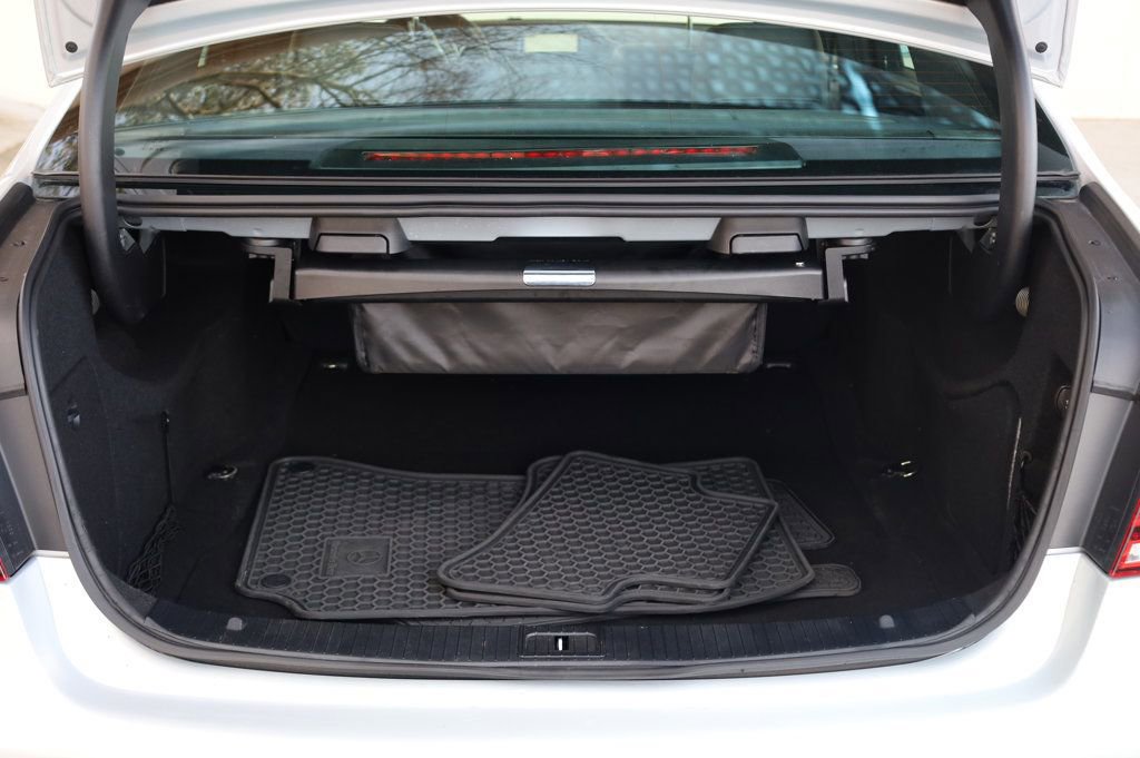 Used 2014 Mercedes-Benz E 350 Sedan image 11