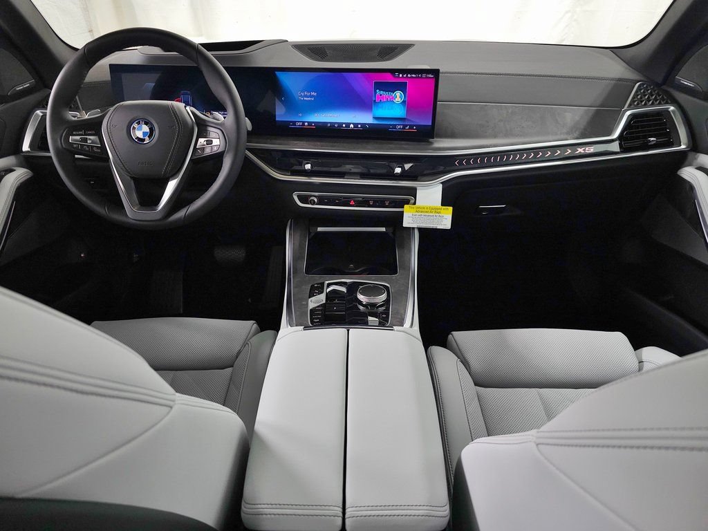 Used 2026 BMW X5 xDrive50e w/ Premium Package AWD/4WD image 8