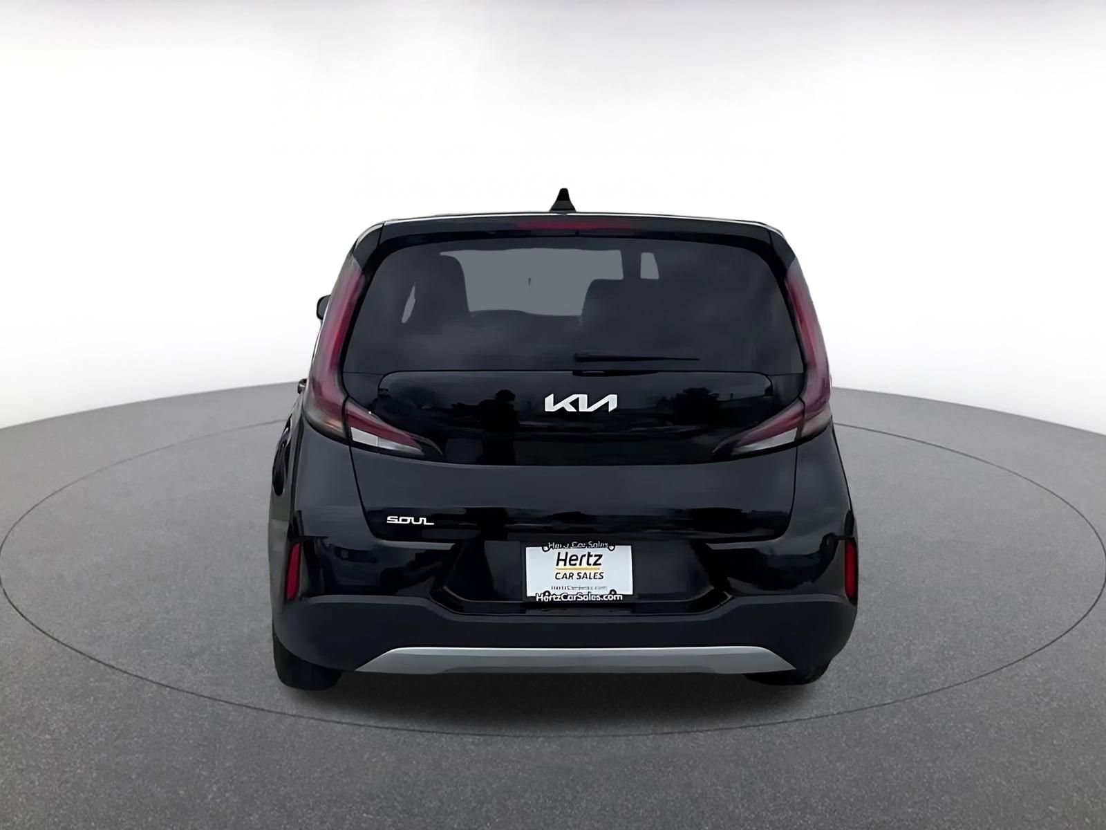 Used 2025 Kia Soul LX w/ LX Technology Package image 12