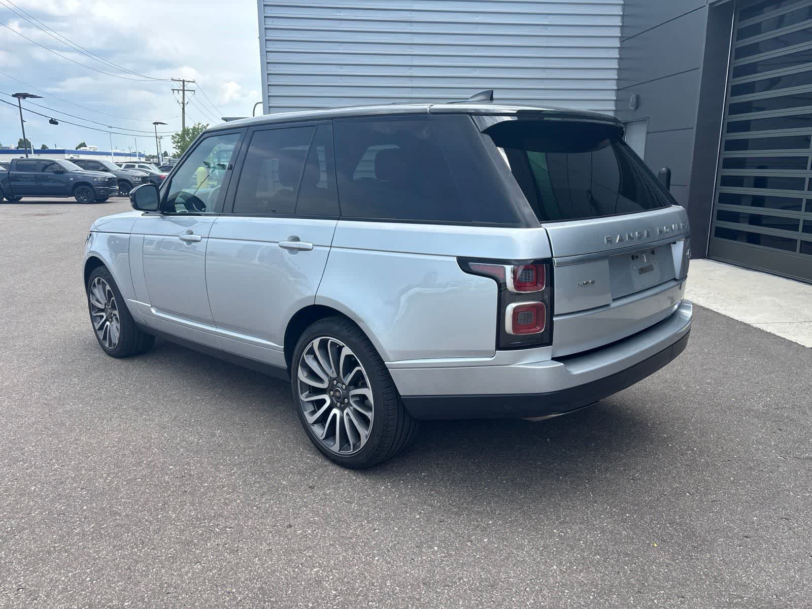 Used 2019 Land Rover Range Rover HSE AWD/4WD image 3