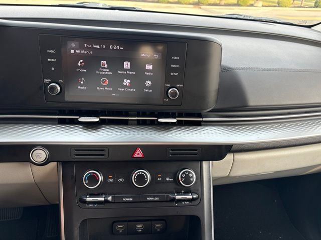 Used 2024 Kia Carnival LX FWD image 14