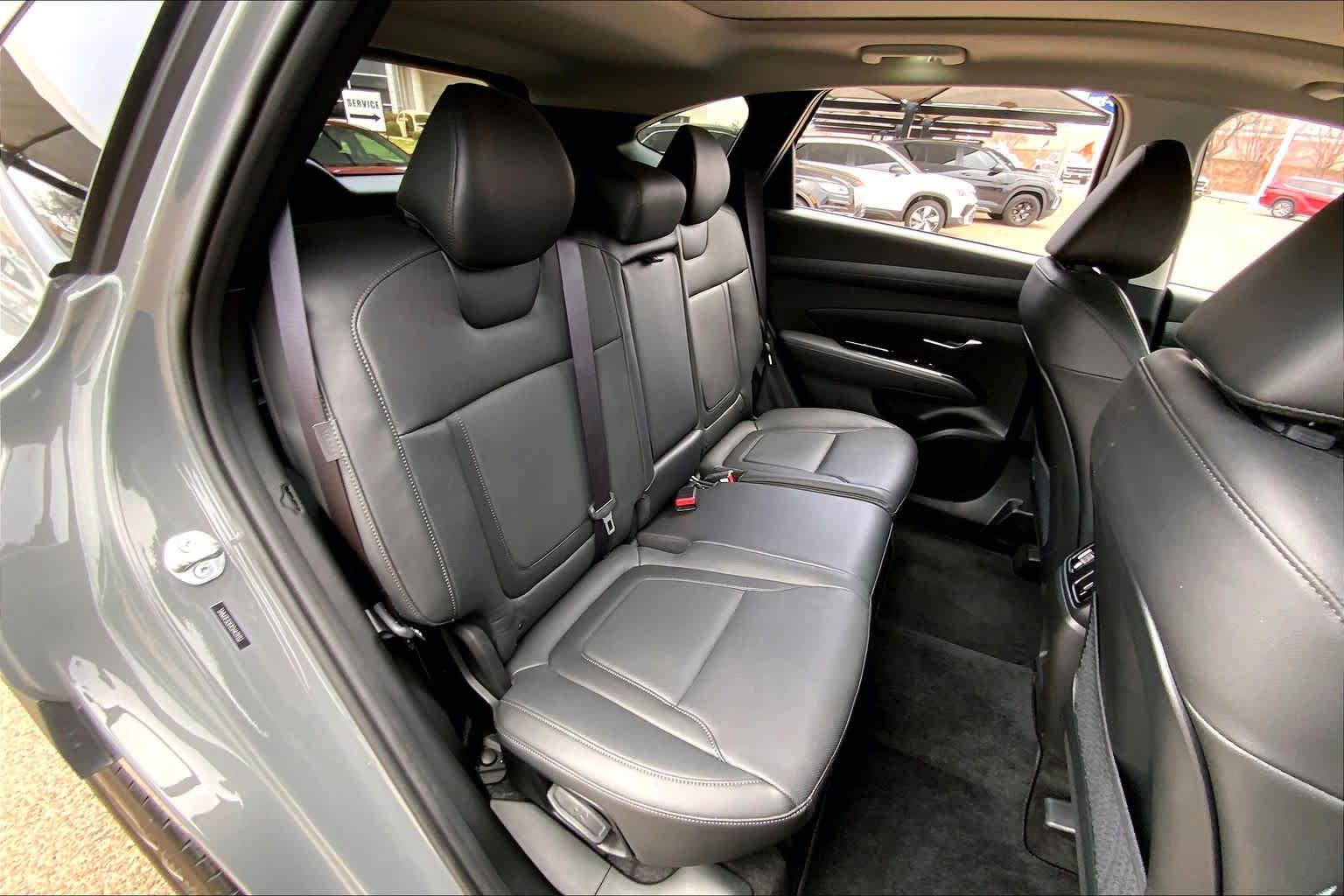 Used 2025 Hyundai Tucson Limited FWD image 20