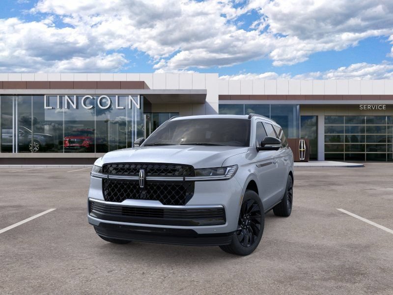 New 2026 Lincoln Navigator Reserve w/ Jet Appearance Package AWD/4WD image 2