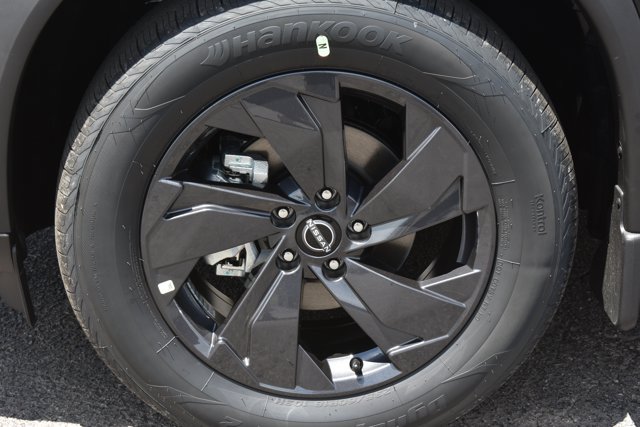 New 2026 Nissan Rogue SV AWD/4WD image 10