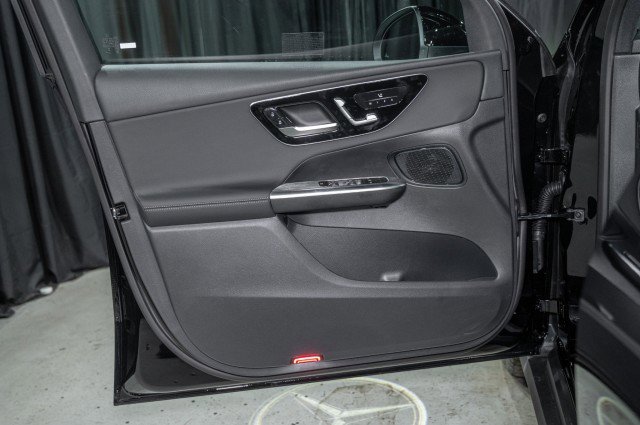 Certified 2026 Mercedes-Benz GLC 300 image 10