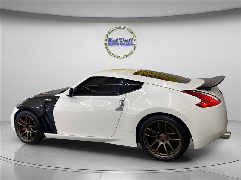 Used 2017 Nissan 370Z Coupe image 3
