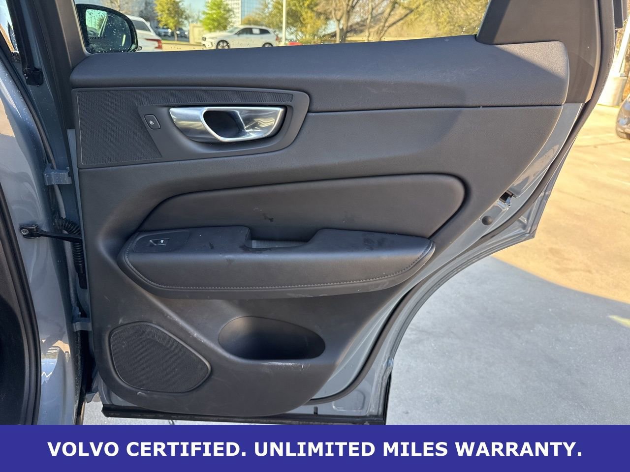 Certified 2024 Volvo XC60 B5 Core image 14