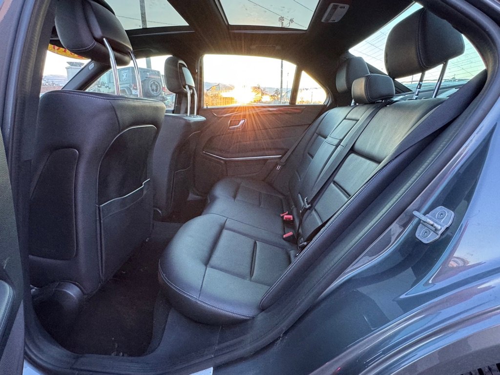Used 2016 Mercedes-Benz E 350 4MATIC Sedan image 17