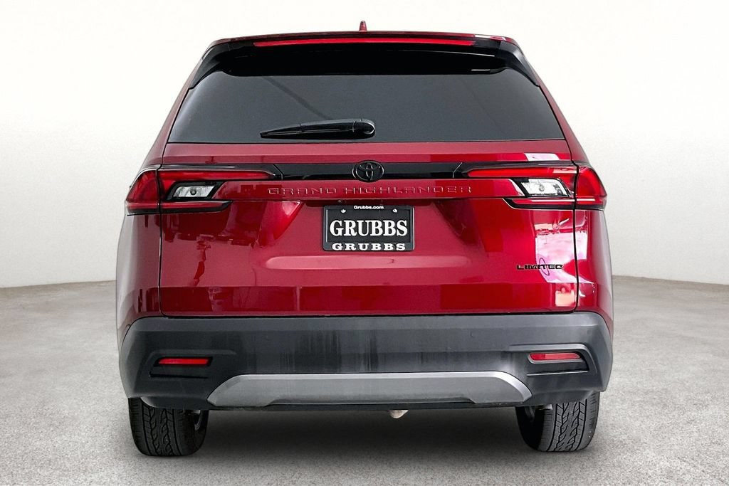 Used 2025 Toyota Grand Highlander FWD image 4