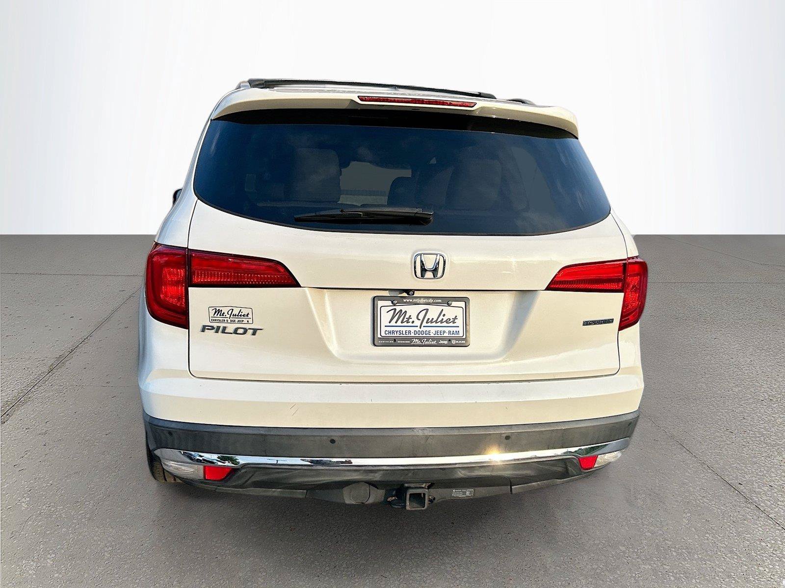Used 2016 Honda Pilot Touring image 5