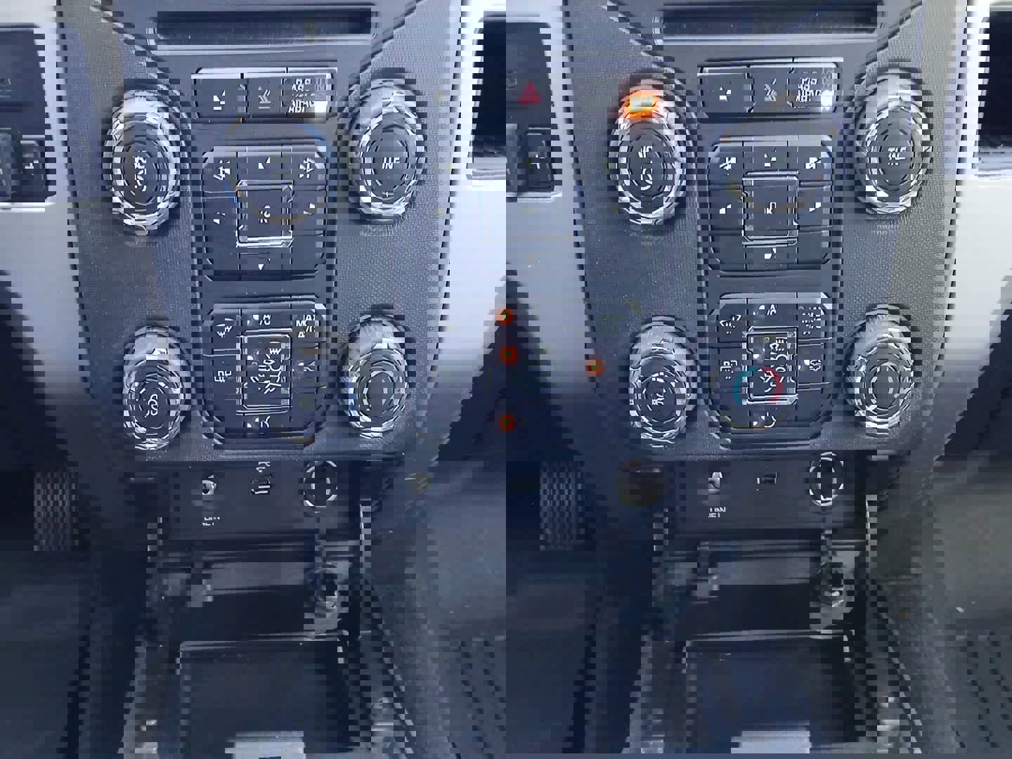 Used 2014 Ford F150 XLT w/ Equipment Group 302A Luxury image 39