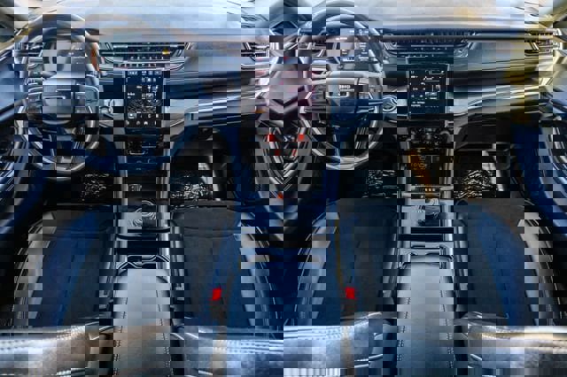 Used 2023 Jeep Grand Cherokee Altitude image 21