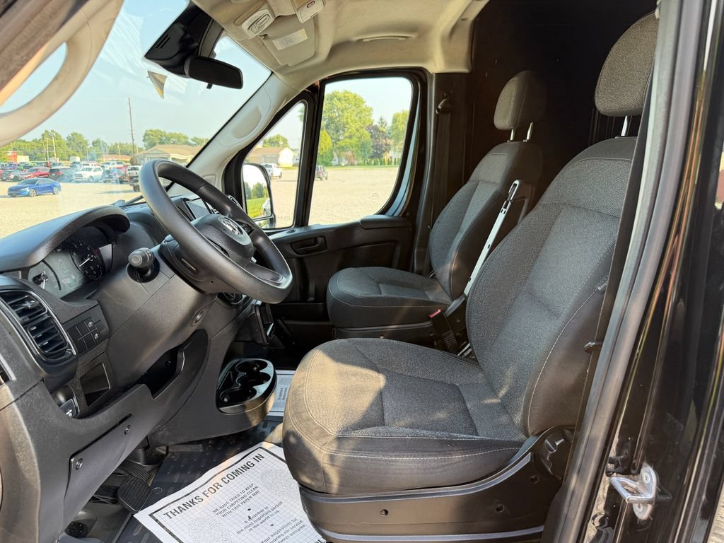 Used 2023 RAM ProMaster 2500 FWD image 3