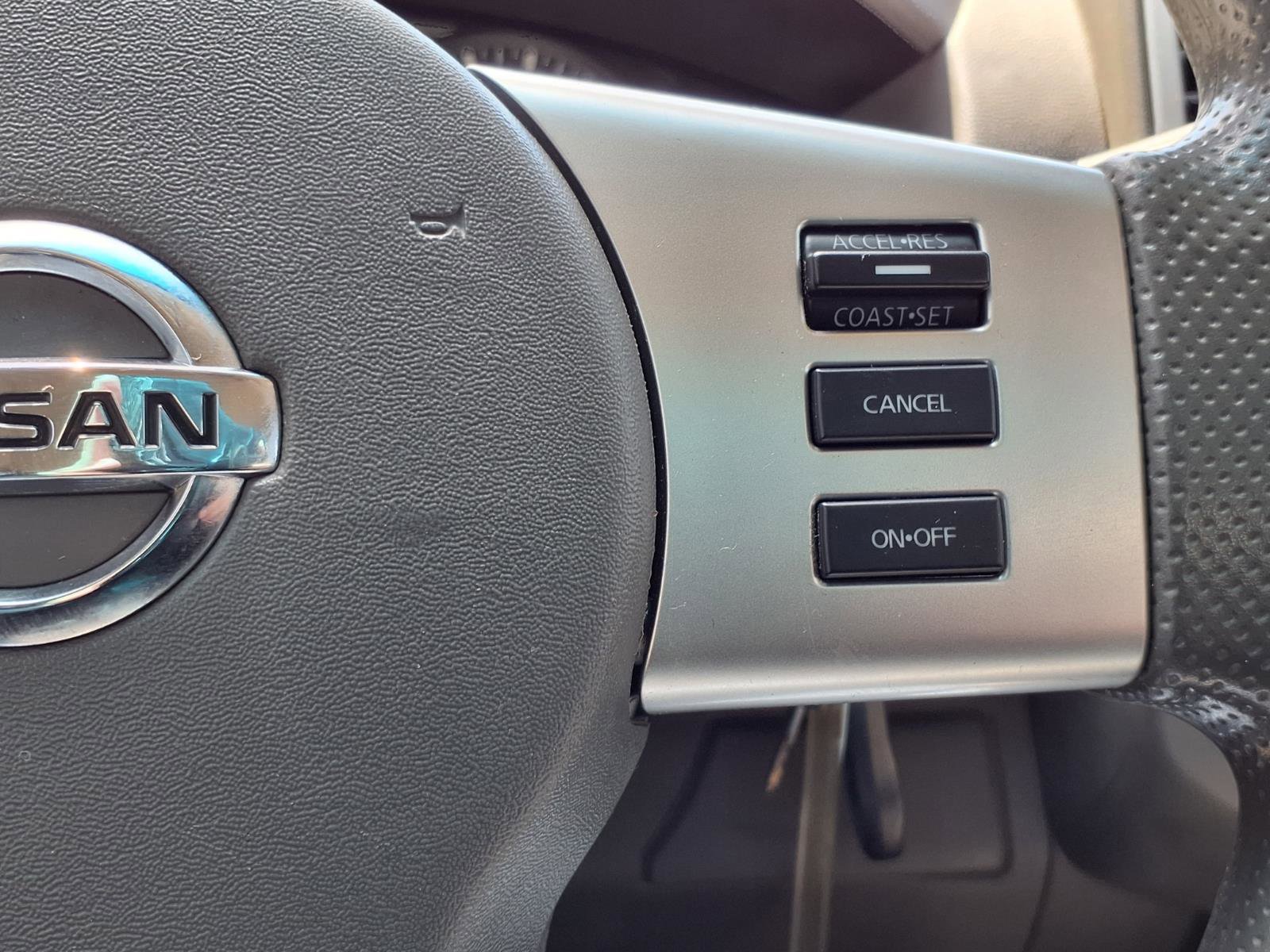 Used 2018 Nissan Frontier SV image 16