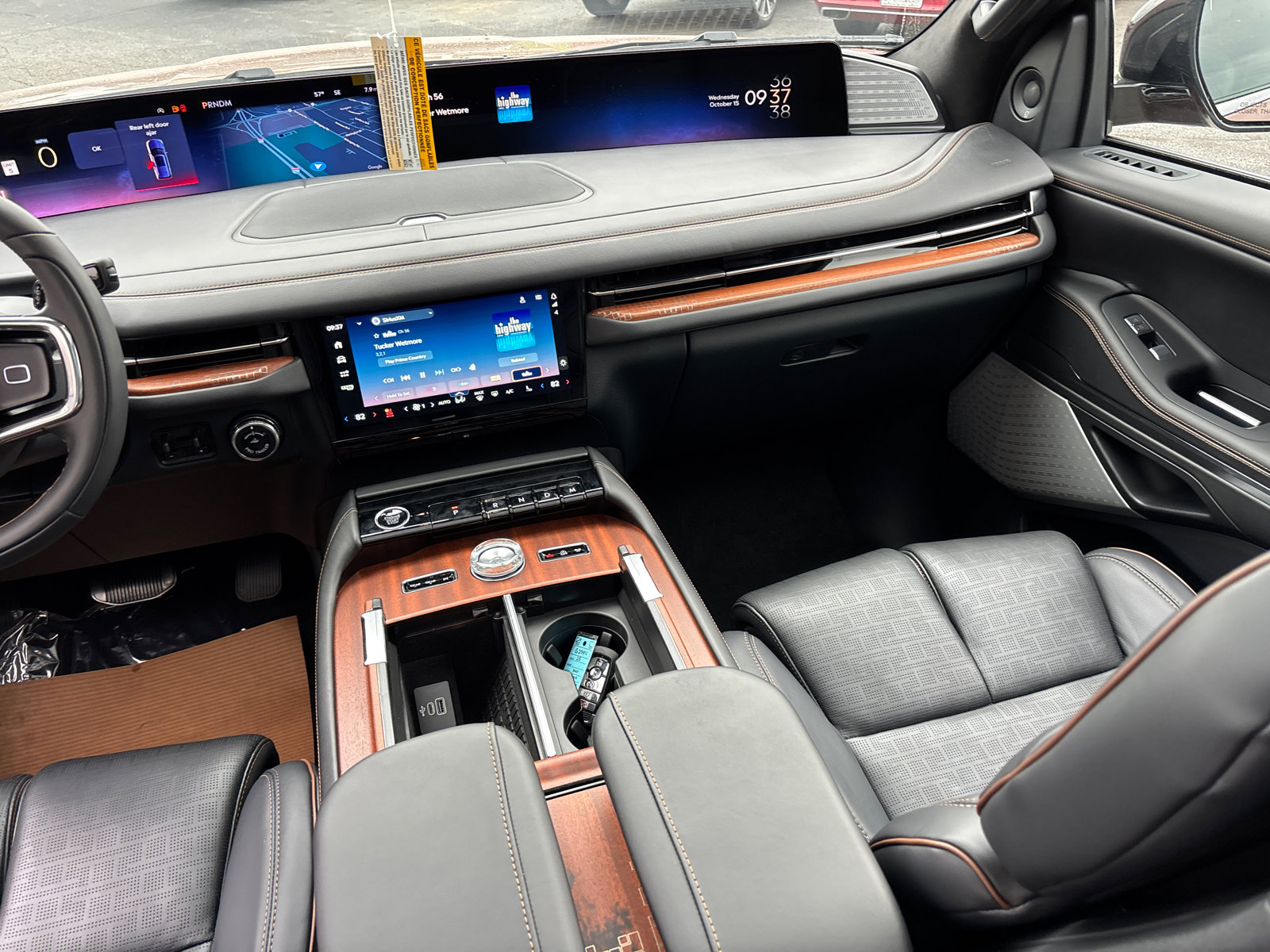 New 2025 Lincoln Navigator L Black Label image 32