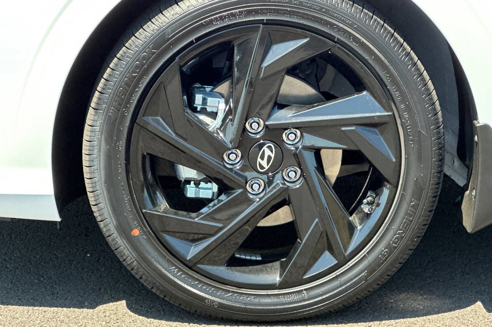 New 2026 Hyundai Elantra Sport FWD image 22