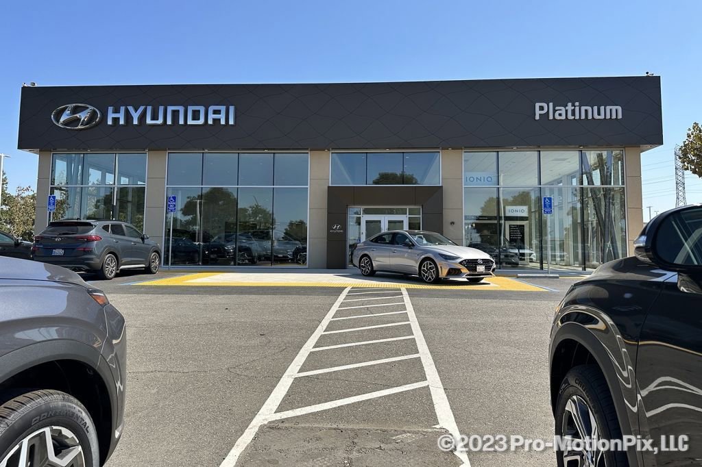 Used 2021 Toyota Corolla LE image 23