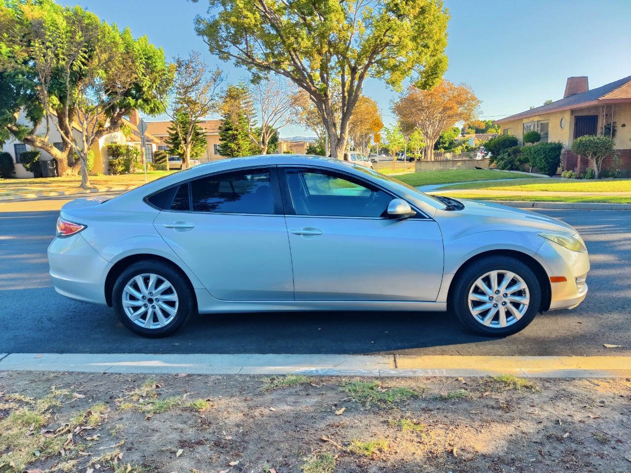 Used 2012 MAZDA MAZDA6 i Touring image 8